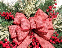 Winter Teardrop Wreath